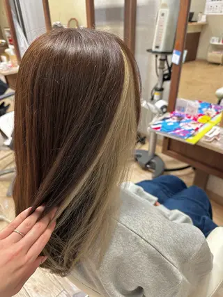 ロング カラー 阿部 美咲のヘアスタイル