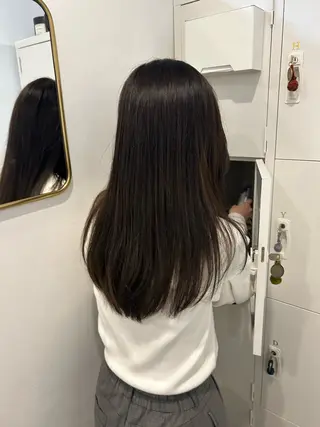 カラー オリーブ/ ナカミネアキナのヘアスタイル