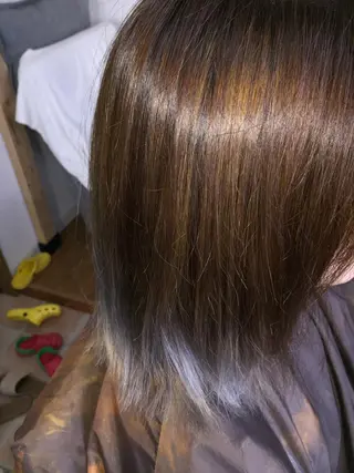 ショート カラー じょん 。のヘアスタイル