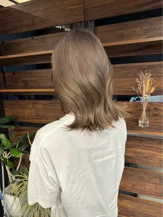 カラー 西村 桃花のヘアスタイル