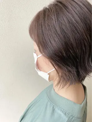 ショート カラー 沢田 瞳のヘアスタイル