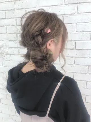 ロング ヘアアレンジ ✨ブリーチ特化✨ 💚Acchon💚のヘアスタイル