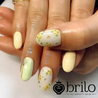 ネイル brilo erikaのネイルデザイン