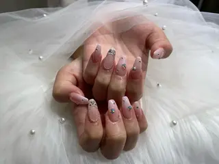 ネイル ミナ🌈 Laule'aのネイルデザイン