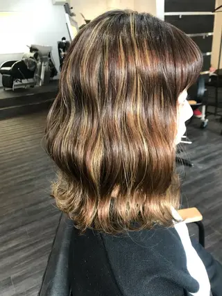 ミディアム 家田 竜のヘアスタイル