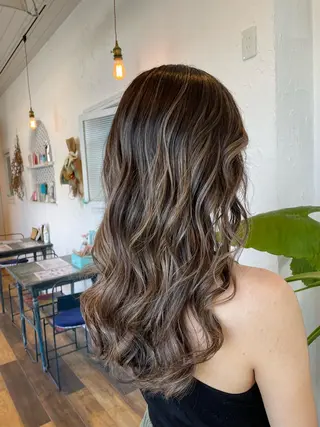 ロング カラー 🌸小掛🌸 豊橋外国人風カラーのヘアスタイル