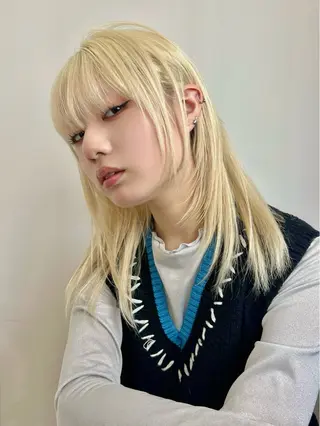 セミロング カラー 🌺ウルフカット職人 新垣渚🐺のヘアスタイル