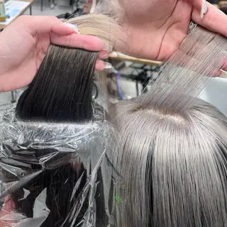 ロング カラー RIO🩶NEXT/ エクステ/ハイトーンのヘアスタイル