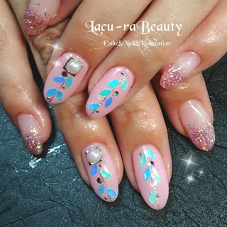 ネイル 小顔と腸の専門店 ラクーラビューティのエステ・リラクイメージ