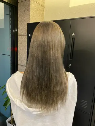 ロング カラー 西田辺/ タカスナオヤのヘアスタイル