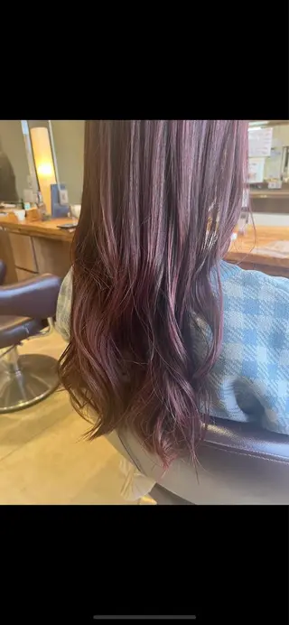 カラー 安達 葵のヘアスタイル