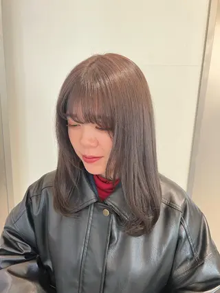 セミロング カラー Garland 表参道所属・ミディアムレイヤー/ 艶カラー🎀 emiのヘアスタイル