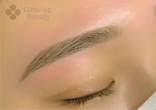 メンズ アイブロウ すみれGlow-up Beautyのマツエク・マツパデザイン