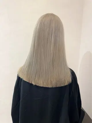 カラー nehus nagaoka所属・🖤複雑履歴ブリーチ Mizuki 🖤のヘアスタイル