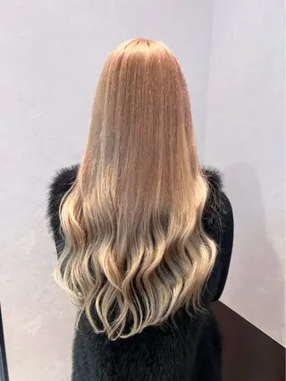 カラー nehus nagaoka所属・🖤複雑履歴ブリーチ Mizuki 🖤のヘアスタイル