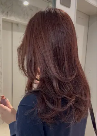 ロング カラー 艶ハイトーン🔆 ️️️安座間 希のヘアスタイル