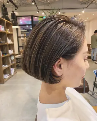 ショート カラー ヘアアレンジ メンズ キッズ ネイル マツエク・マツパ 中津No.1髪質改善 店長✨透ける暗髪のヘアスタイル