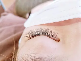 マツエク・マツパ shalm hair lounge所属・風間 莉緒のマツエク・マツパデザイン