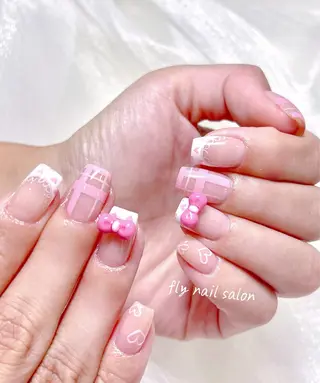 ネイル FLY Nail Salonのネイルデザイン
