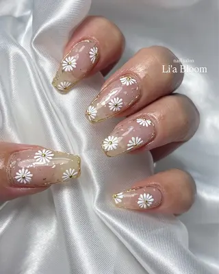 ネイル Li'a Bloom所属・🦋🤍 madoka🤍のネイルデザイン