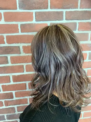 ミディアム メンズパーマ&メンズ 縮毛矯正ならヒラノのヘアスタイル