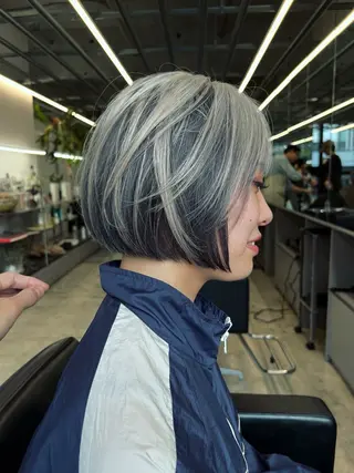 ショート カラー レイヤーカット カシマハヤトのヘアスタイル