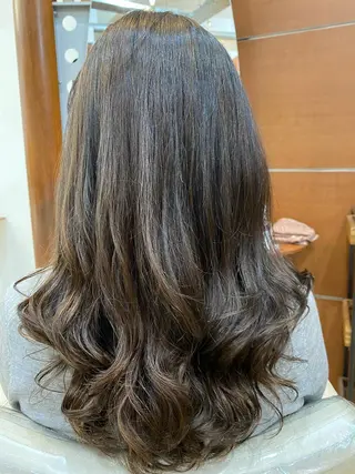 ロング コテ巻き風パーマ 河島恭平のヘアスタイル