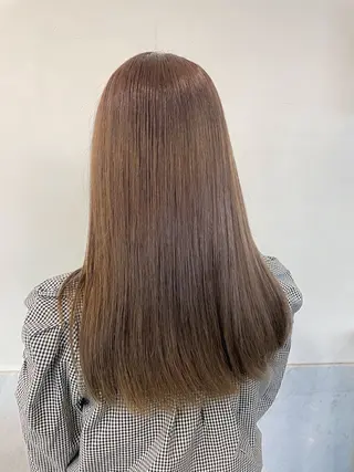 セミロング カラー ハイトーン/ブリーチ 🤍足立里湖のヘアスタイル