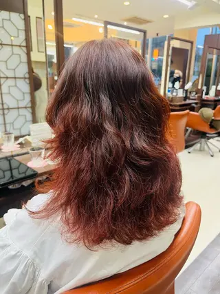 カラー 垢抜けデザイナー/ 似合わせ/朝倉友香のヘアスタイル