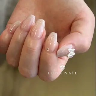 ネイル アトリエ　ミモザ所属・いまむら あかりのネイルデザイン