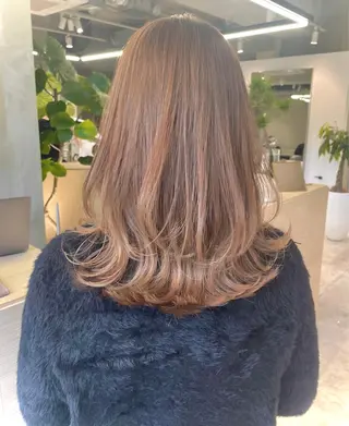 セミロング 銀座/レイヤーカット 🤍内野すみれのヘアスタイル