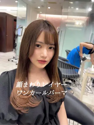 ロング コテ巻きパーマ 藤野佑成のヘアスタイル