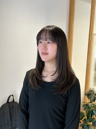 セミロング knock な お 烏丸御池のヘアスタイル
