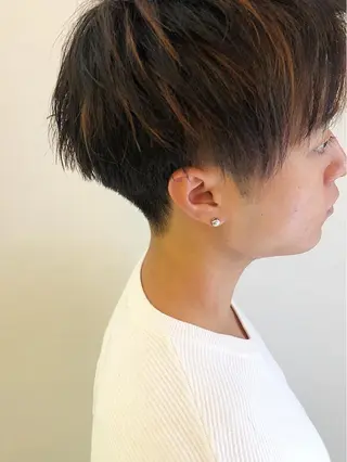 ショート カラー 齋藤 咲のヘアスタイル