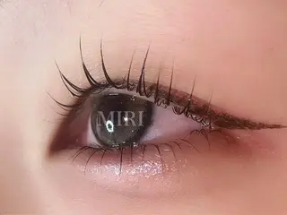 マツエク・マツパ まつげパーマ&アイブロウMIRI所属・🌷まつ毛パーマ 専門店MIRI 🌷のマツエク・マツパデザイン