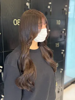 ロング 伊藤 柚奈のヘアスタイル