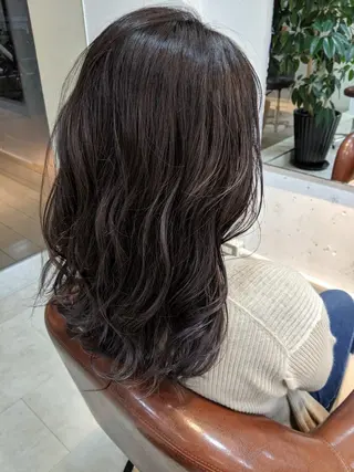 セミロング 齋藤 羽鳳のヘアスタイル