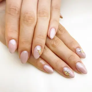 ネイル リセ有楽町店 ネイリストのネイルデザイン