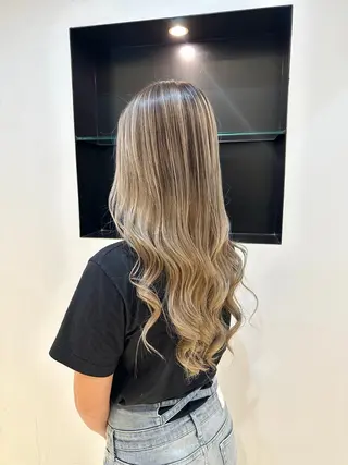 ロング カラー TAYA大阪上本町所属・十場【髪質改善】 【ダブルカラー】のヘアスタイル