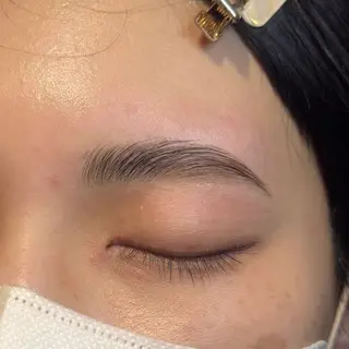 アイブロウ 𝐫𝐚𝐢 𝐧𝐚𝐢𝐥の眉毛・アイブロウイメージ