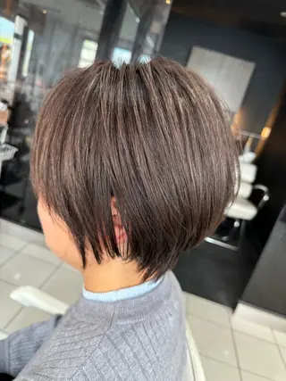 ショート 髪質改善×白髪ぼかし 美容師✂️武澤龍賀のヘアスタイル