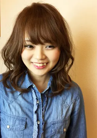 セミロング ブルーム yukiのヘアスタイル