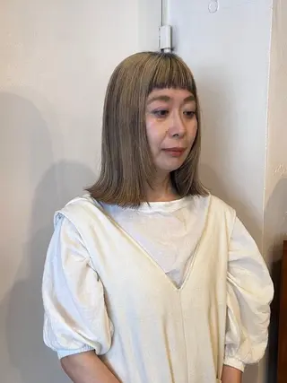 ミディアム L’HOMME BLANC所属・佐藤 優里奈のヘアスタイル