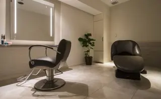 メンズ 🫧オリーブカラー/ 酸性縮毛矯正銀座🫧のヘアスタイル