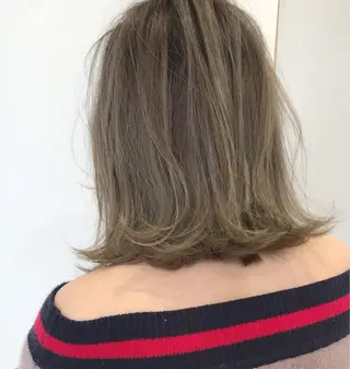 ミディアム カラー ボブ・レイヤーカット 吉敷航一のヘアスタイル