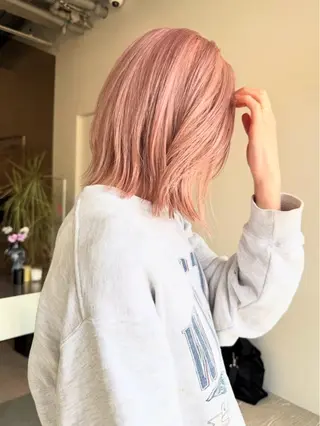 ミディアム カラー Toiro所属・ハイトーン/艶カラー /髪質改善/近澤✂︎のヘアスタイル