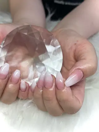 ネイル ネイルサロン kirari所属・MANAMI 🫧のネイルデザイン