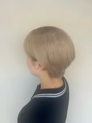 ショート カラー RELACE [リレイス]所属・東尾 凜のヘアスタイル