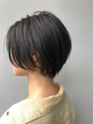 ショート カラー Nero✂︎ officialのヘアスタイル