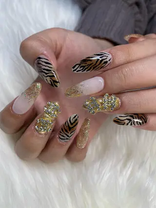 ロング カラー ヘアアレンジ キッズ ネイル マツエク・マツパ アイブロウ 福田 加奈のネイルデザイン